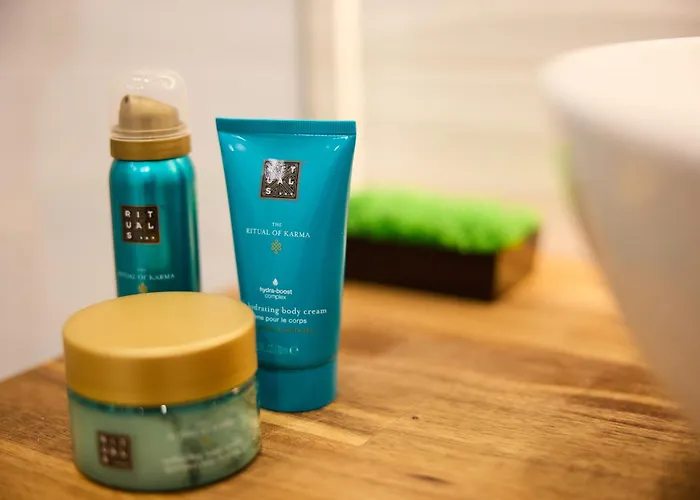 Romantique - Carre D'or Proche De La 아파트 *